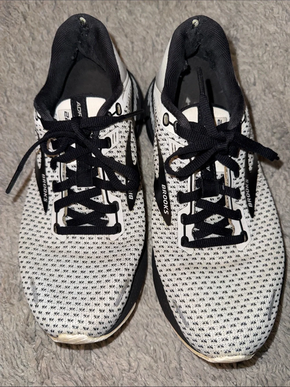 Brooks adrenaline gts Running Sneakers activewear athleisure collegiate
